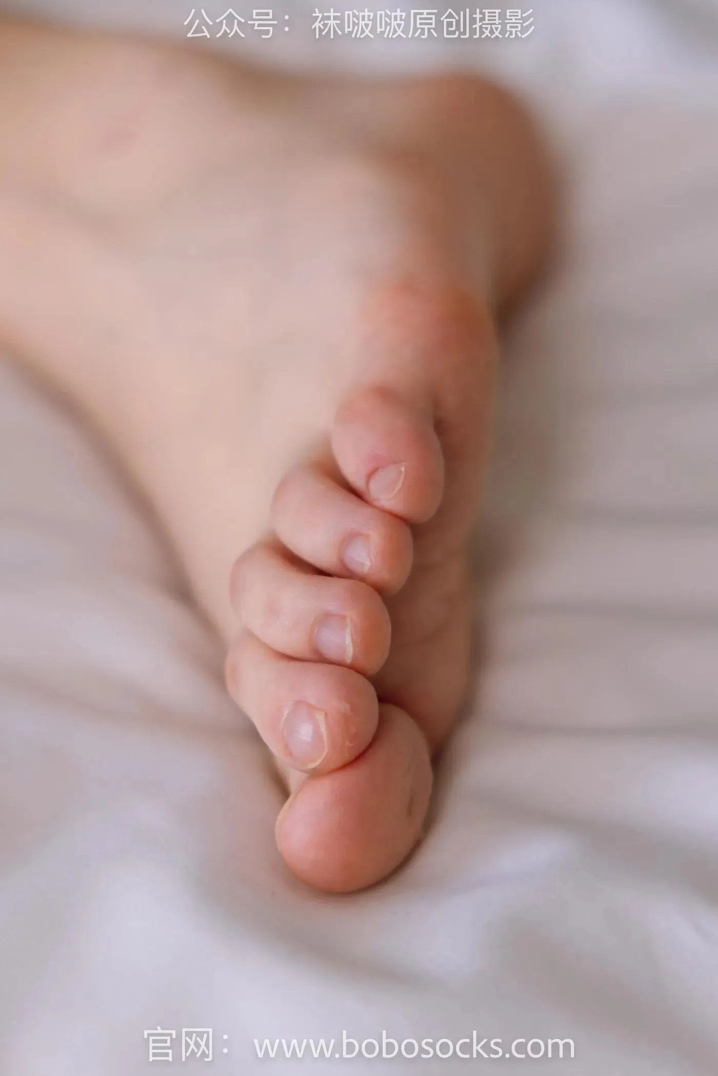 [BoBoSocks袜啵啵]NO.162 小甜豆-高跟鞋、肉丝、裸足 [167P]插图2